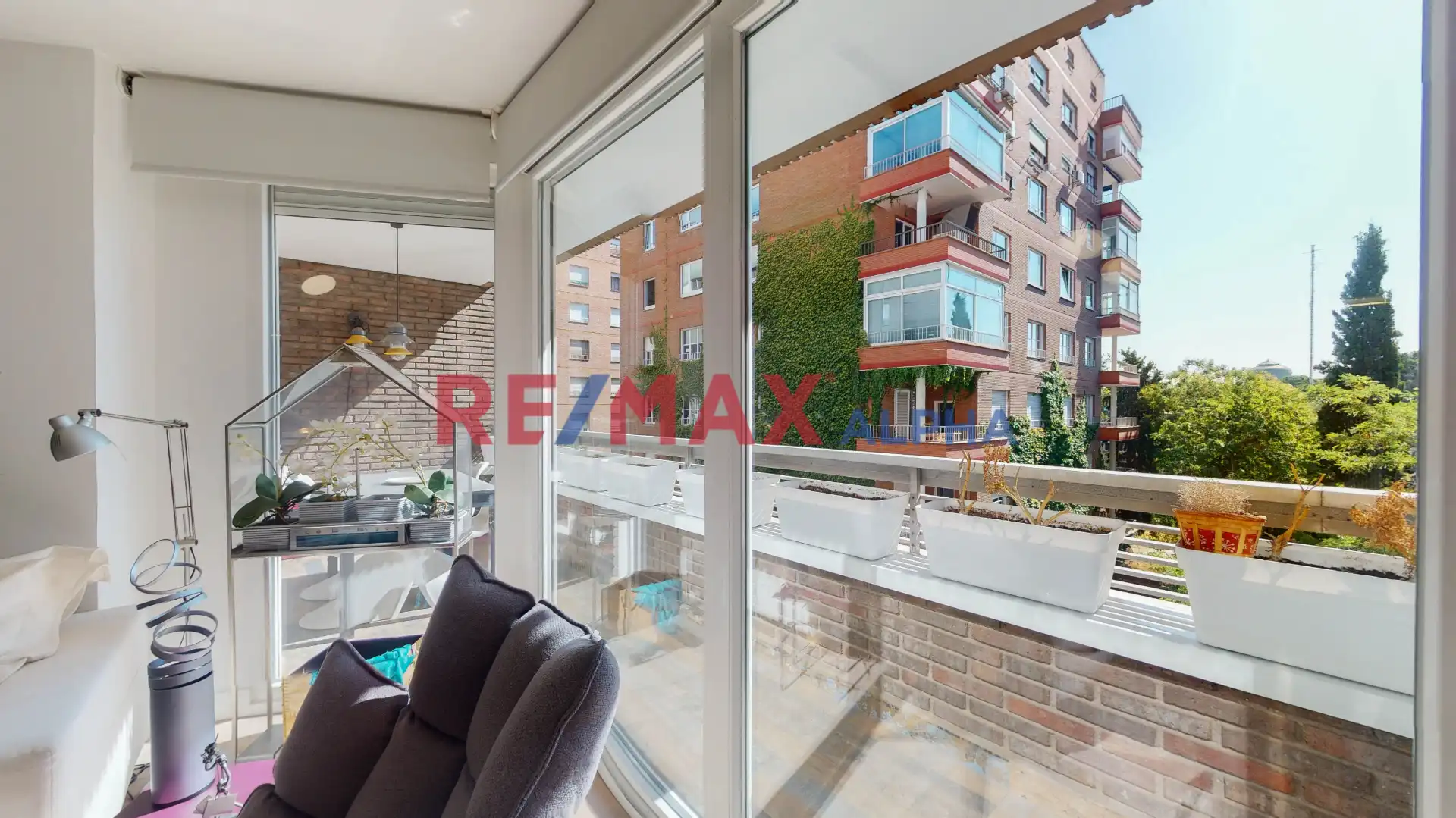 Vista exterior de Piso de alquiler en Madrid con Aire acondicionado, Calefacción y Terraza