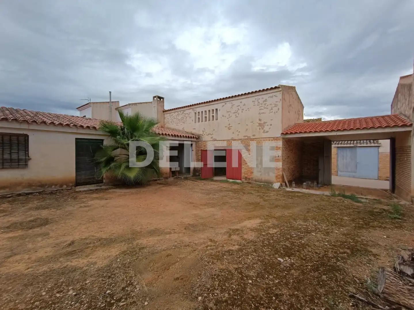 Semi-detached house with terrace for sale in Hellín