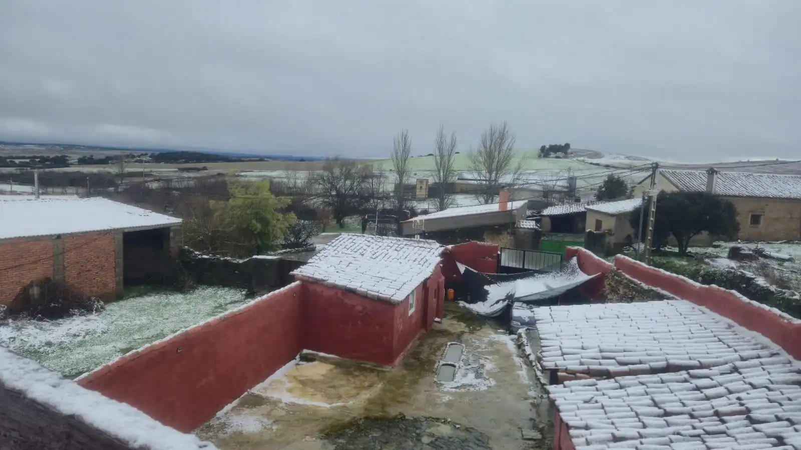 Exterior view of Country homes for sale in Villar de Argañán