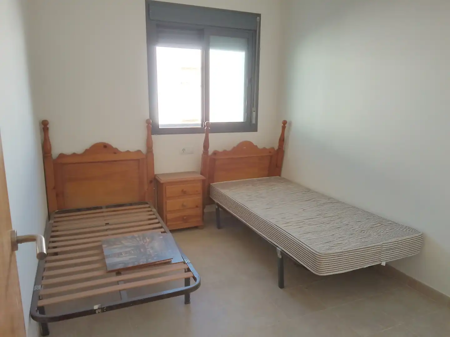 Habitación de Apartamento en venta en Ubrique con Jardín privado, Balcón y Piscina comunitaria