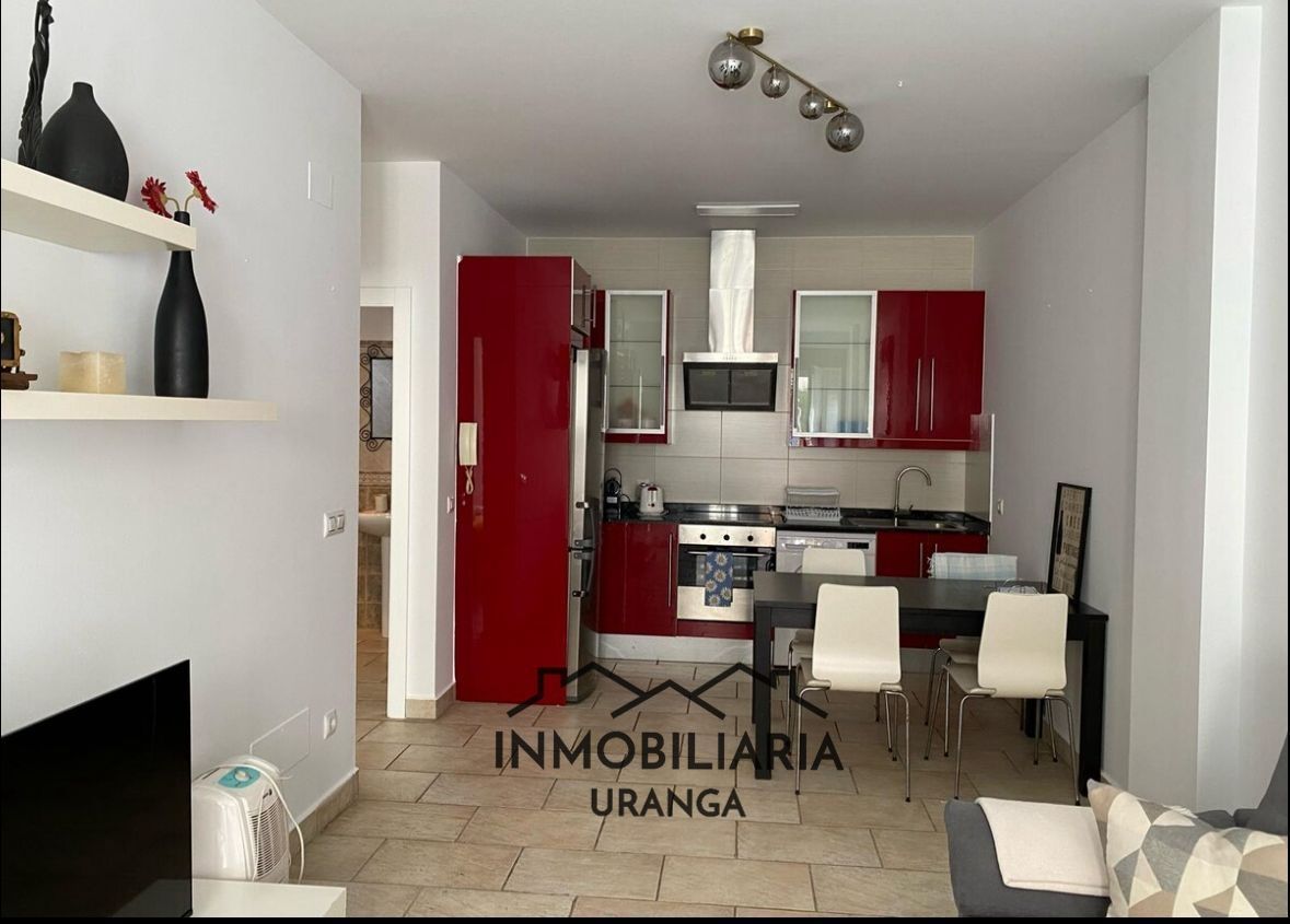 Cuina de Pis en venda en Laredo amb Calefacció i Moblat