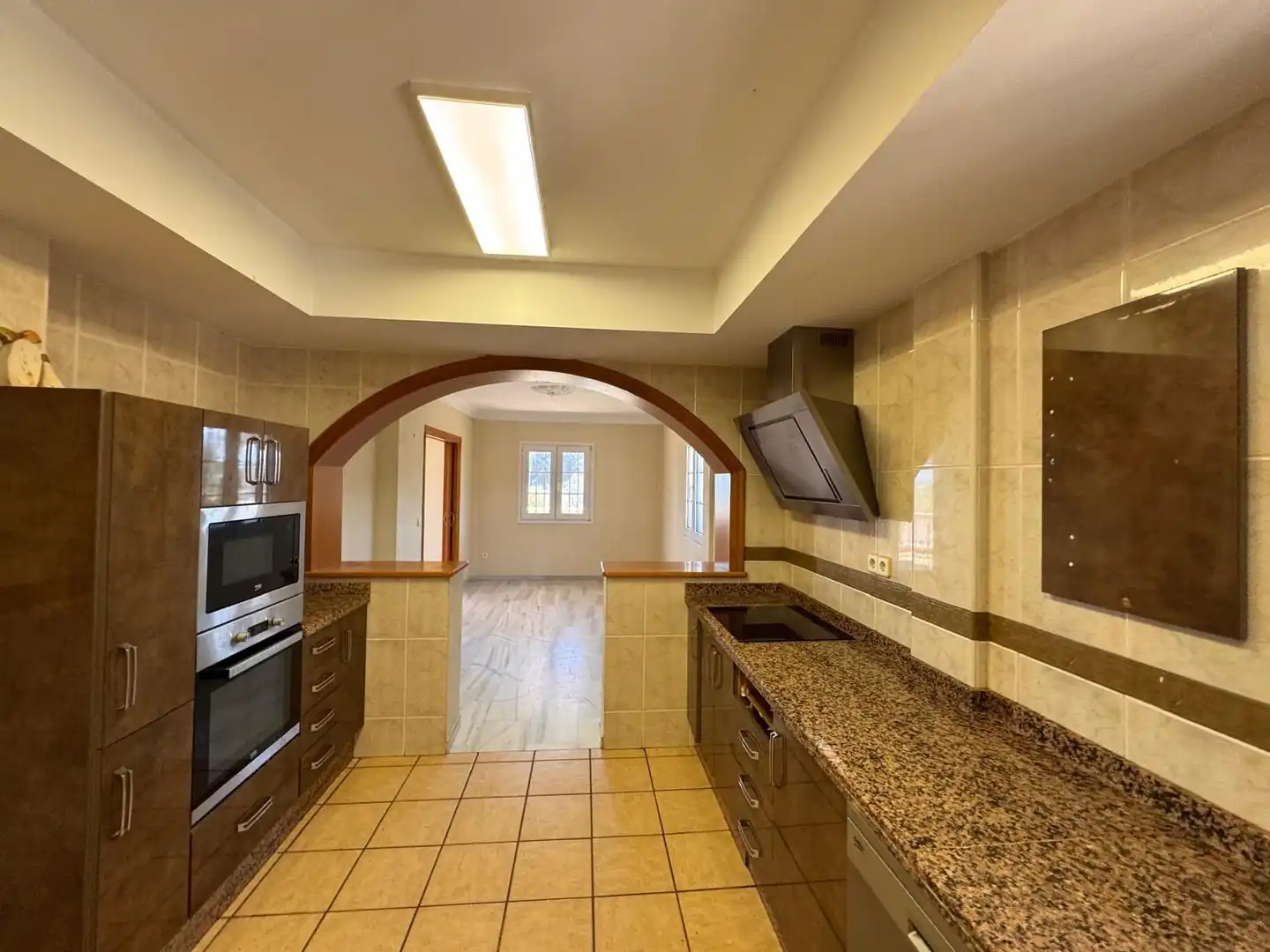 Cocina de Casa o chalet en venta en Estepona con Aire acondicionado, Calefacción y Jardín privado