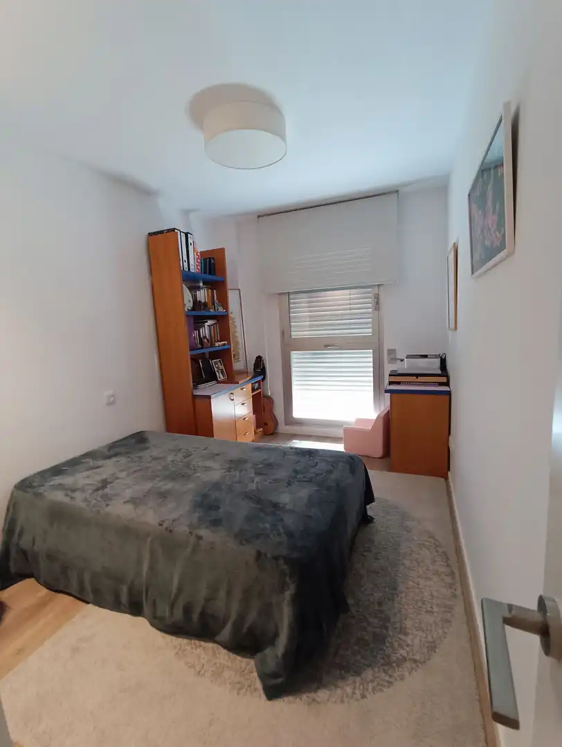 Bedroom of Flat for sale in Zaragoza  with Air Conditioner, Heating and Terrace