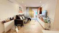 Living room of Flat for sale in La Llagosta  with Heating, Parquet flooring and Balcony