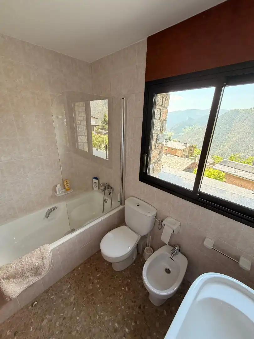 Baño de Casa o chalet en venta en Sant Julià de Lòria con Calefacción, Jardín privado y Terraza