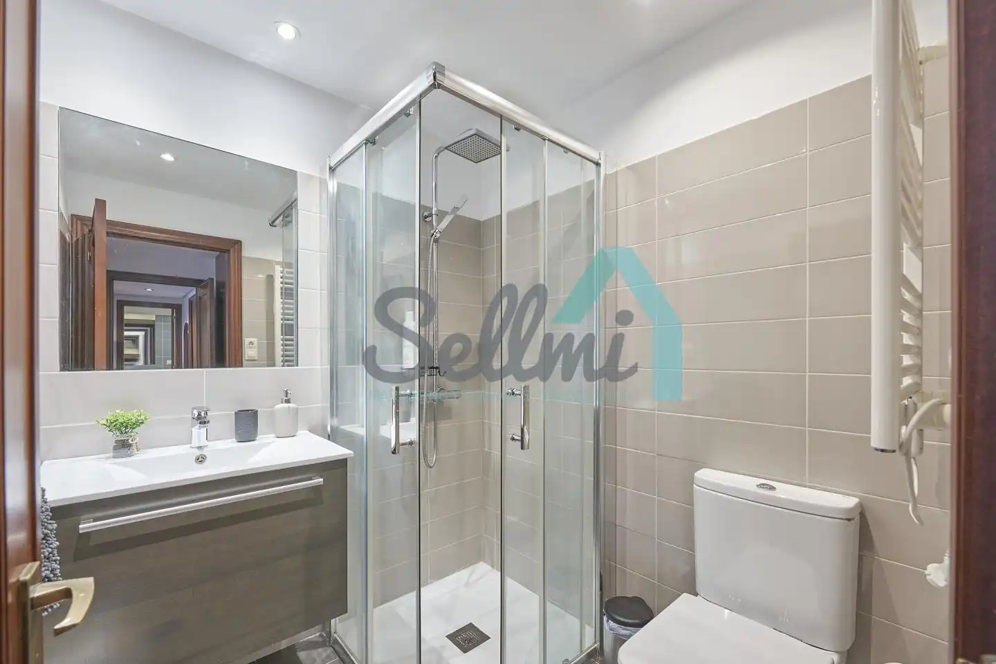 Flat with lift to rent in Calle Pedro Antonio Menéndez, imagen 16
