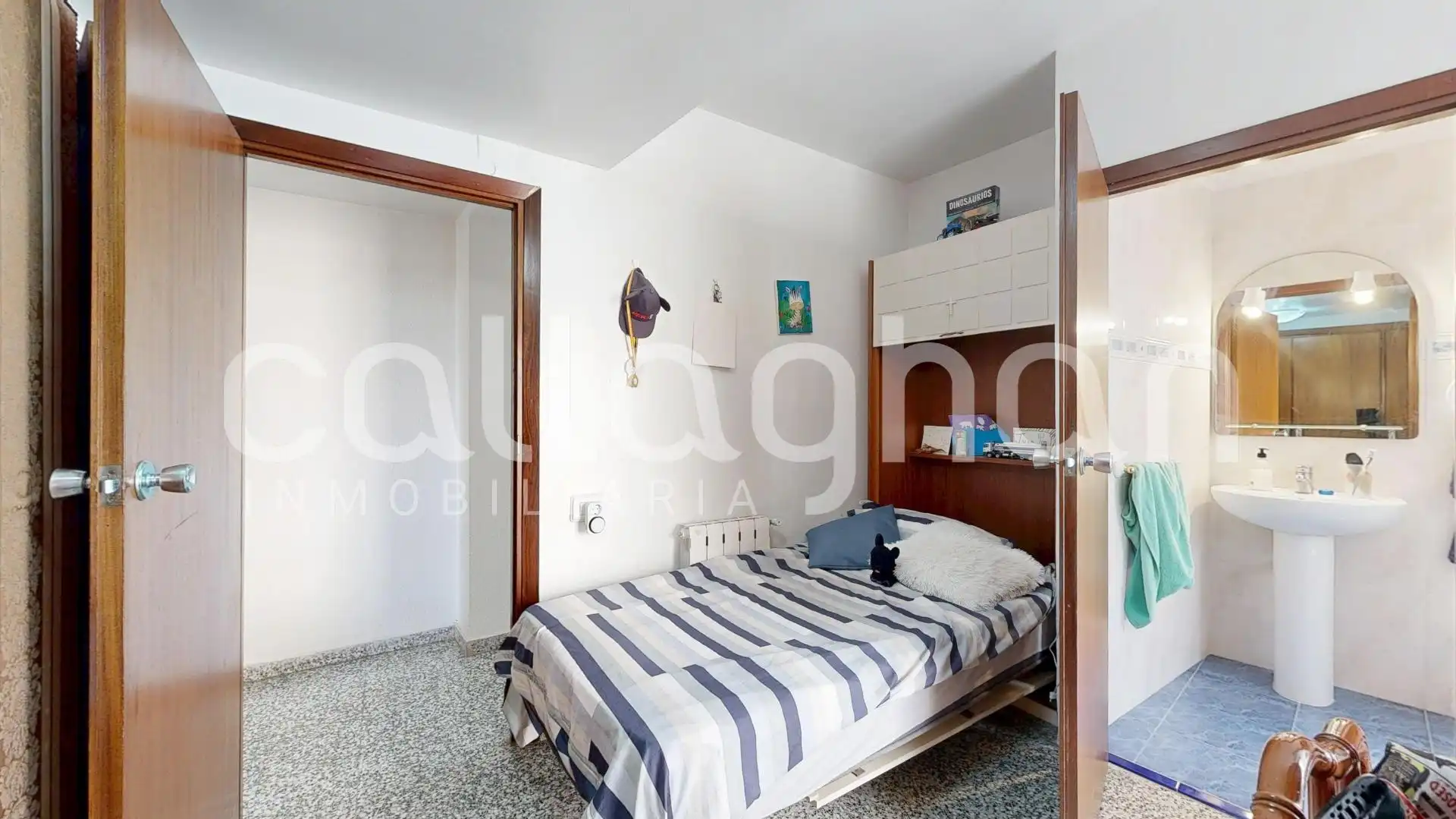 Habitación de Piso en venta en Catarroja con Calefacción y Balcón