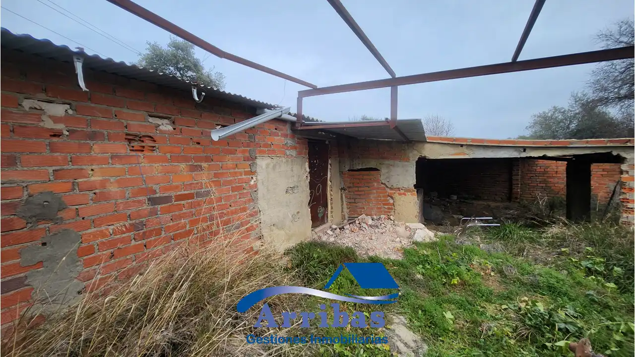 Country homes for sale in Escalona