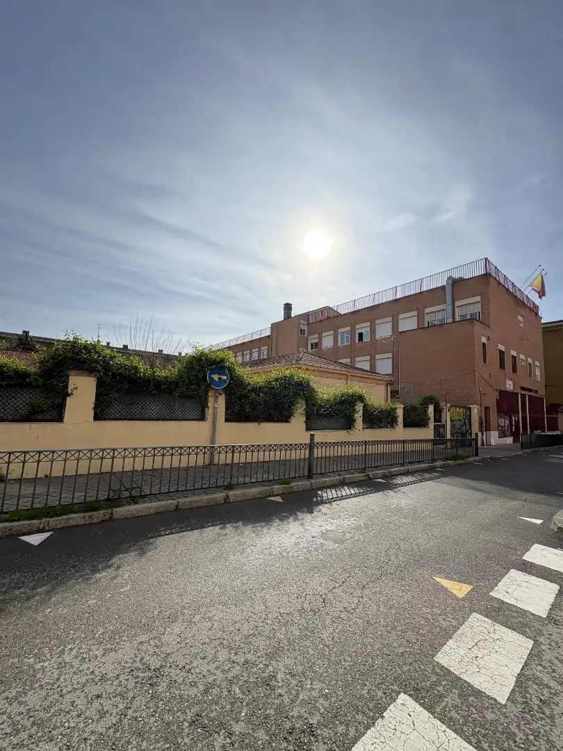 Vista exterior de Estudio en venta en Madrid