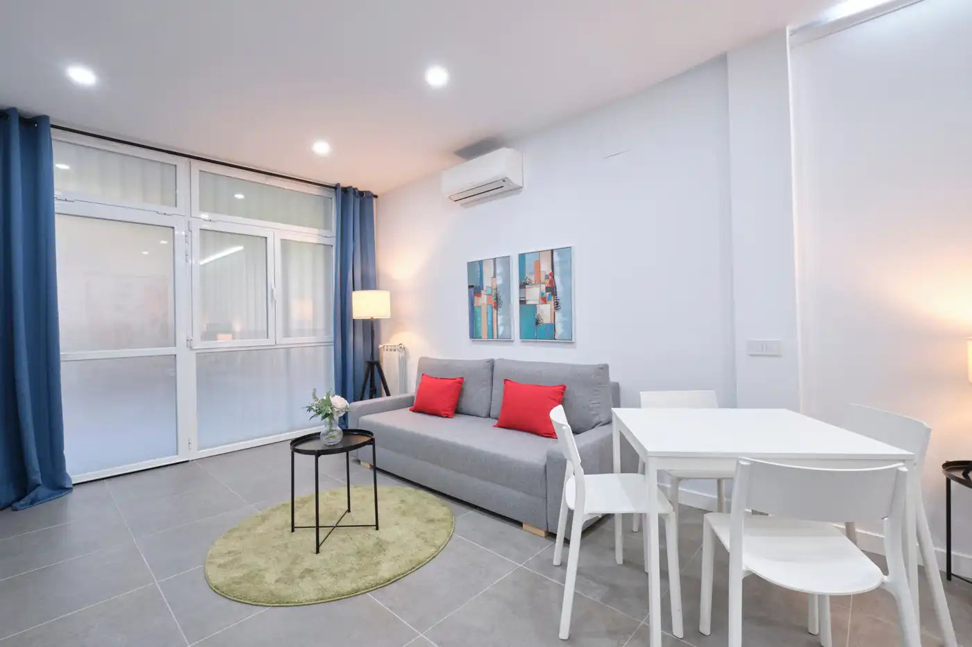 Studio with lift to rent in Calle Mérida