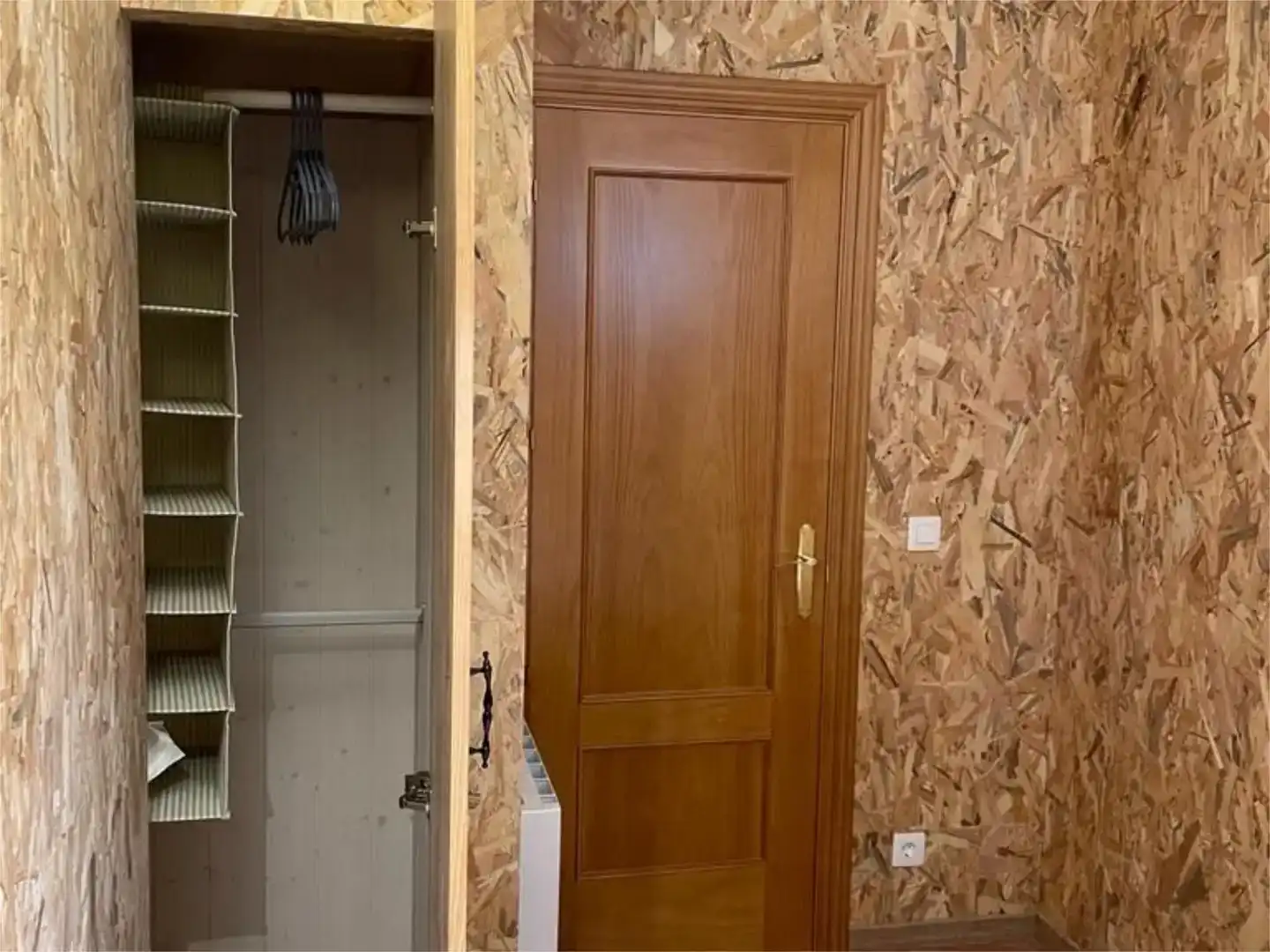 Habitación de Apartamento en venta en Benasque con Jardín privado, Piscina y Amueblado
