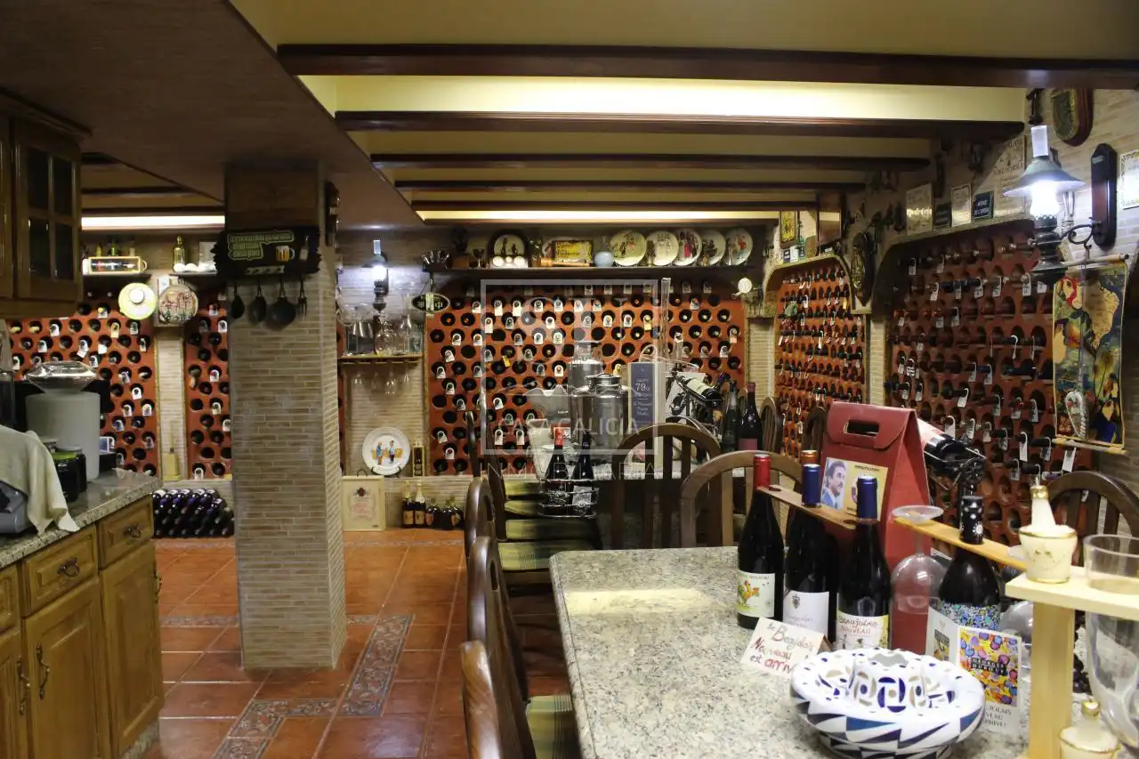 Casa o chalet en venta en Vigo  con Calefacción, Jardín privado y Parquet