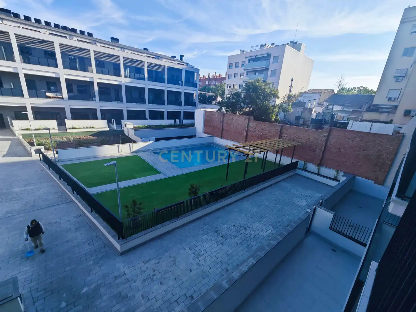 Terrassa de Apartament en venda en Sabadell amb Aire condicionat, Jardí privat i Piscina