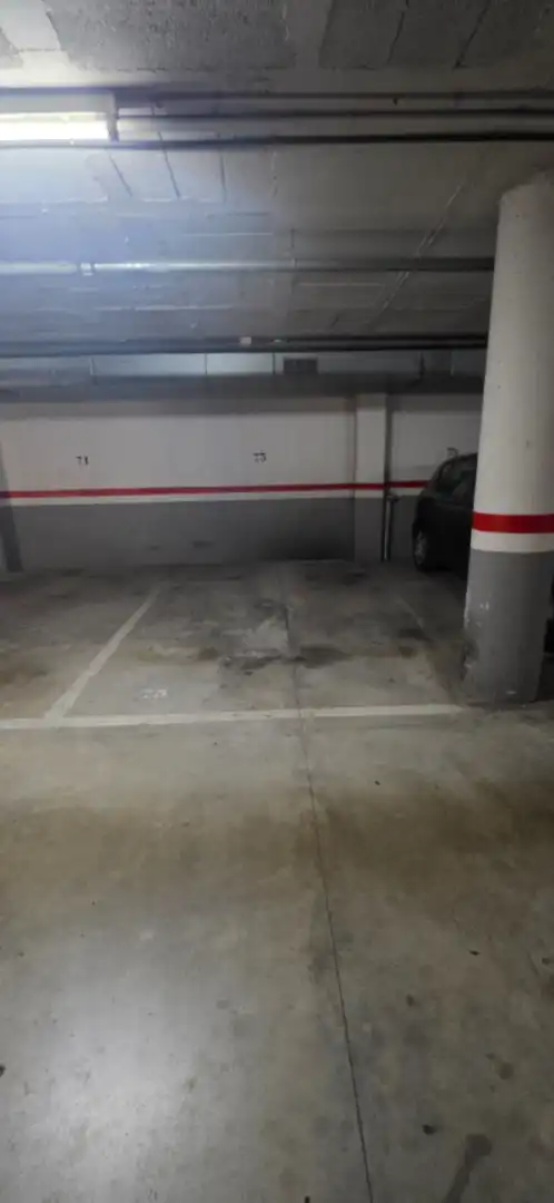 Parkplatz von Wohnung zum Verkauf in Sant Adrià de Besòs mit Klimaanlage, Heizung und Parkett