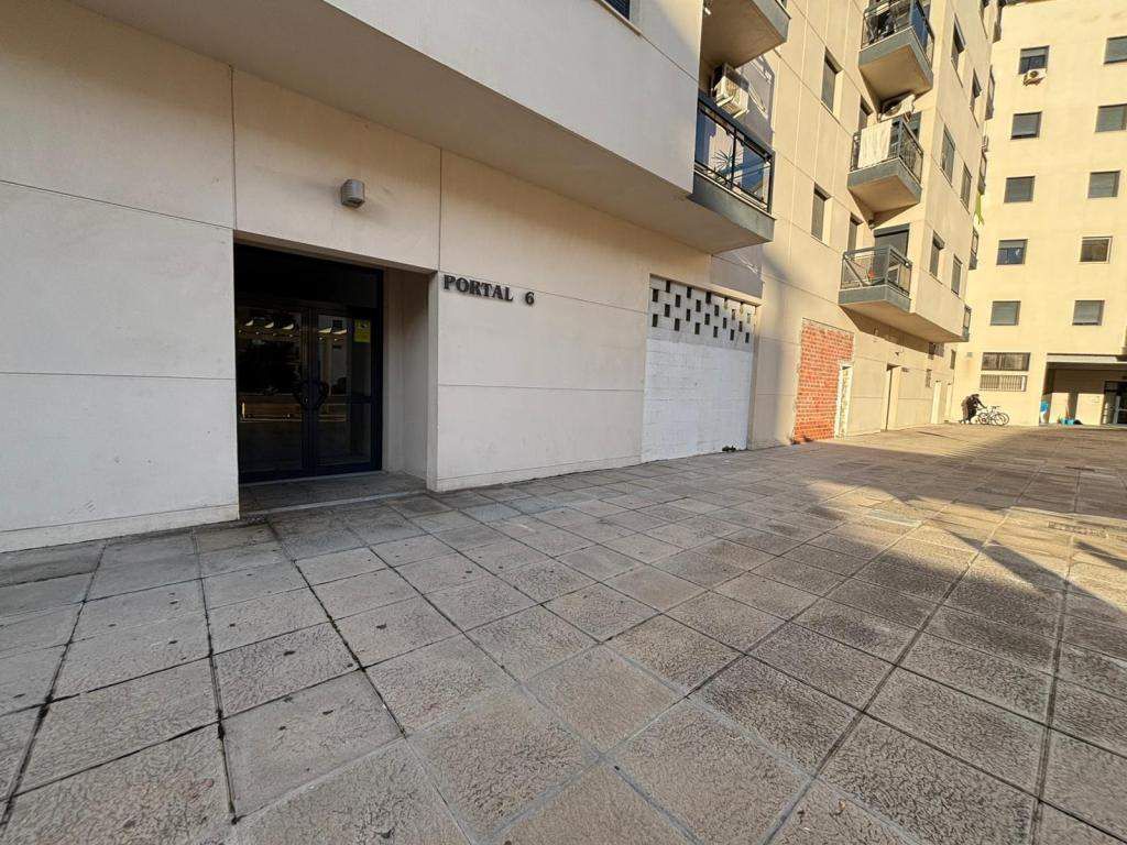 Vista exterior de Local en venda en Algeciras