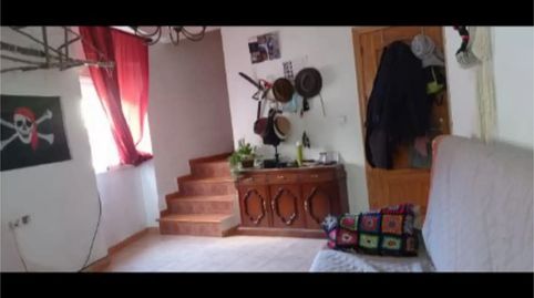 Foto 2 de Casa adosada en venta en Calle Matea, 43, Cazorla, Jaén