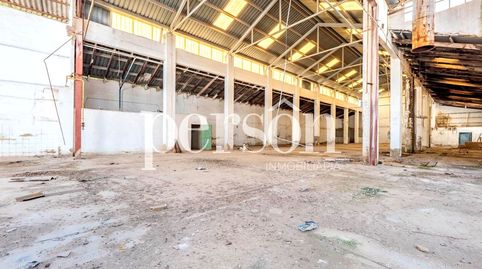 VENTA Nave industrial 2.053 m, acceso a dos calles  Muelle de carga, imatge 2