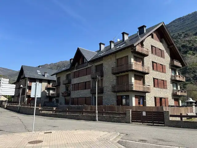 Exterior view of Apartments for sale in Esterri d'Àneu  with Heating, Parquet flooring and Storage room