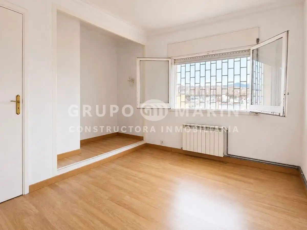 Bedroom of Attic for sale in Badalona  with Terrace