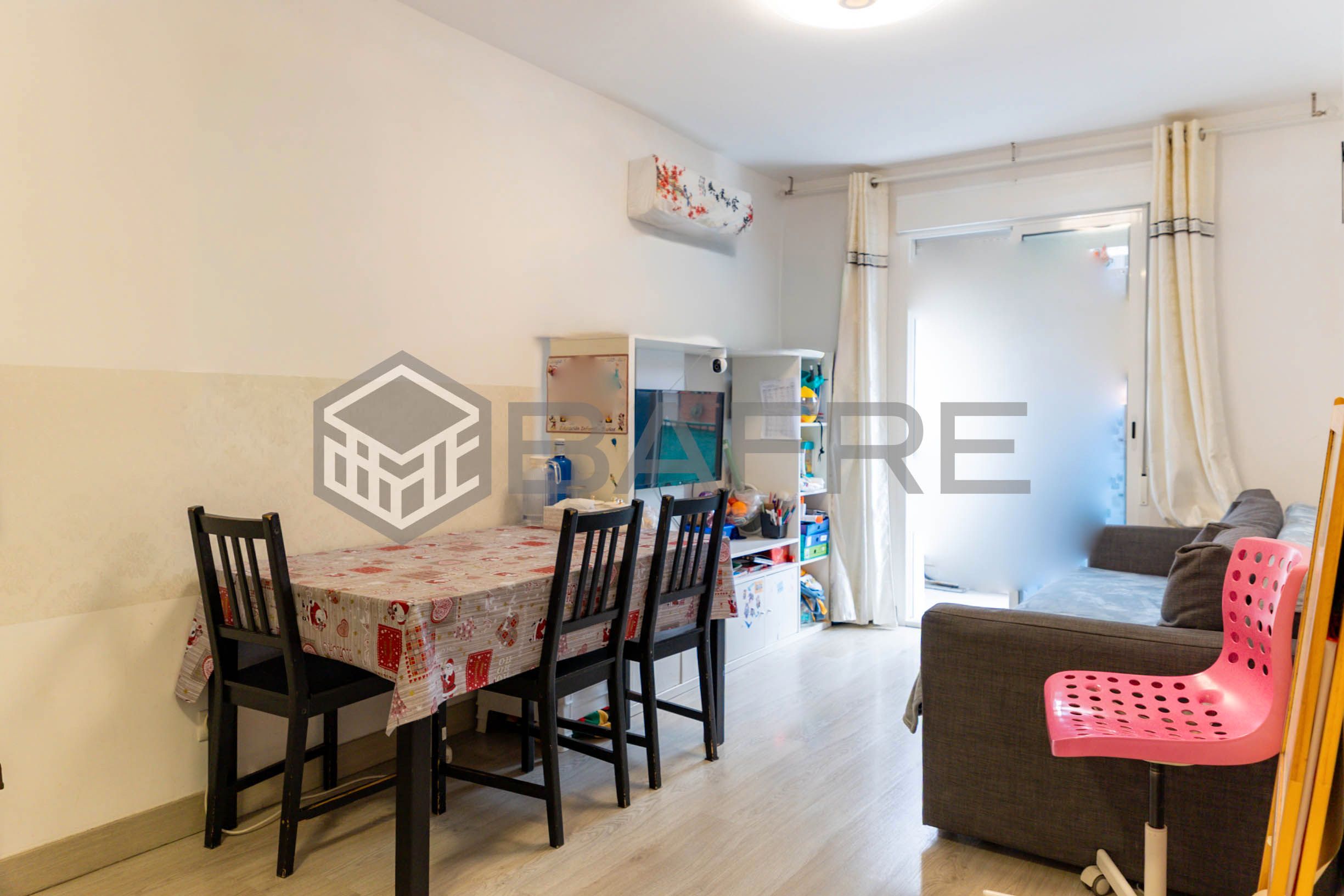 Living room of Flat for sale in  Madrid Capital  with Air Conditioner and Terrace