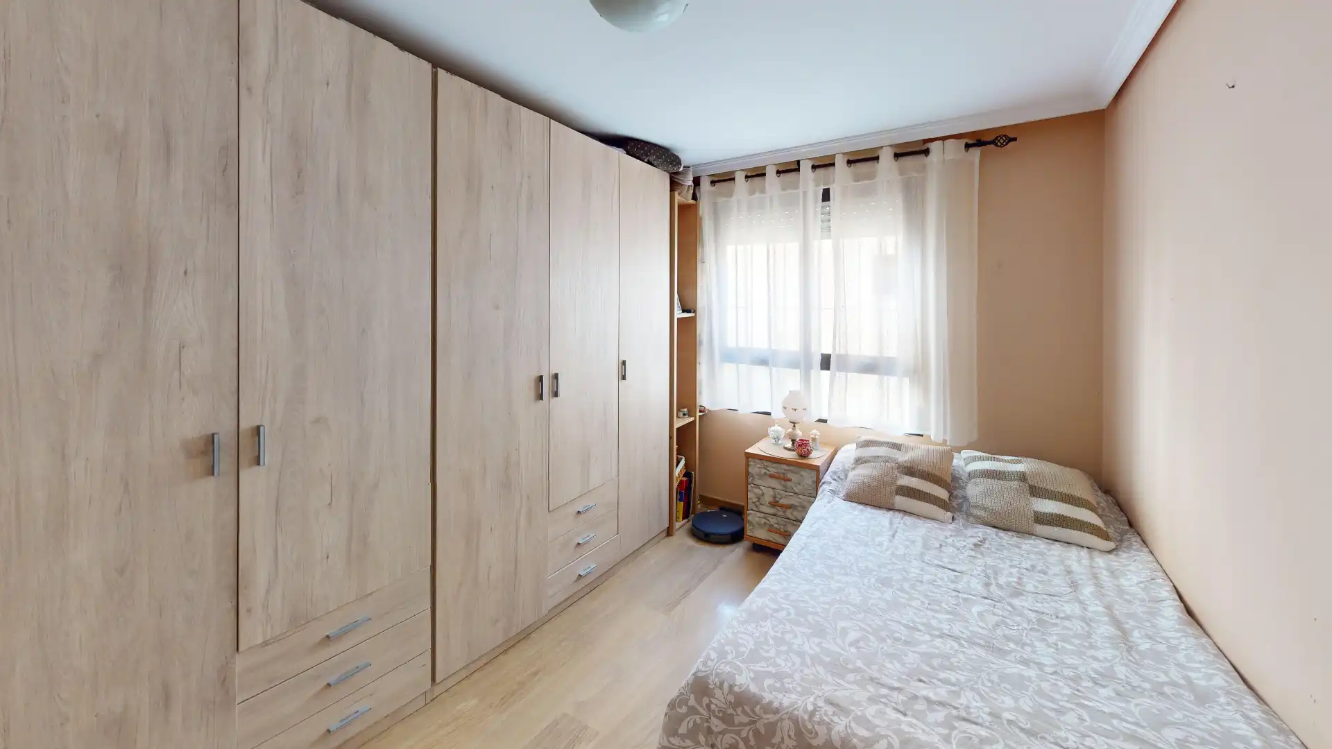 Habitación de Ático en venta en Benidorm con Aire acondicionado, Terraza y Trastero