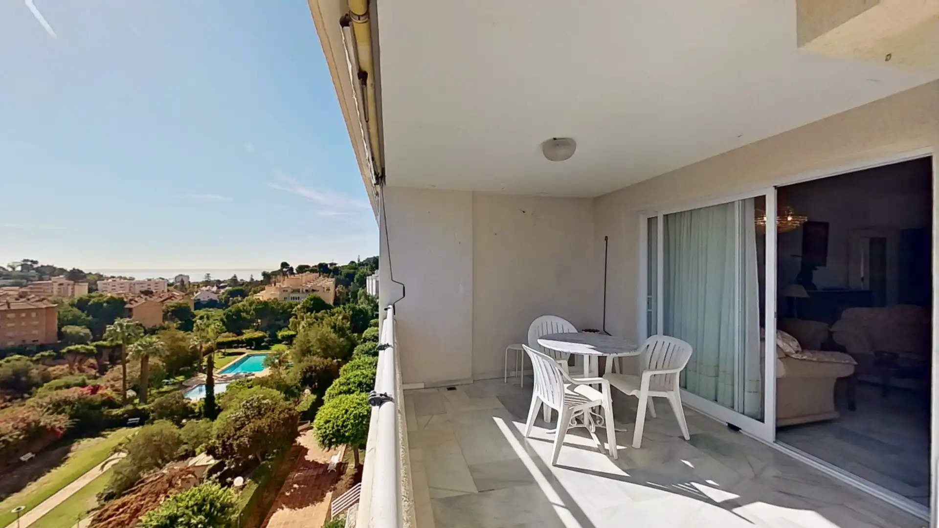 Terraza de Piso en venta en Málaga con Terraza y Piscina comunitaria
