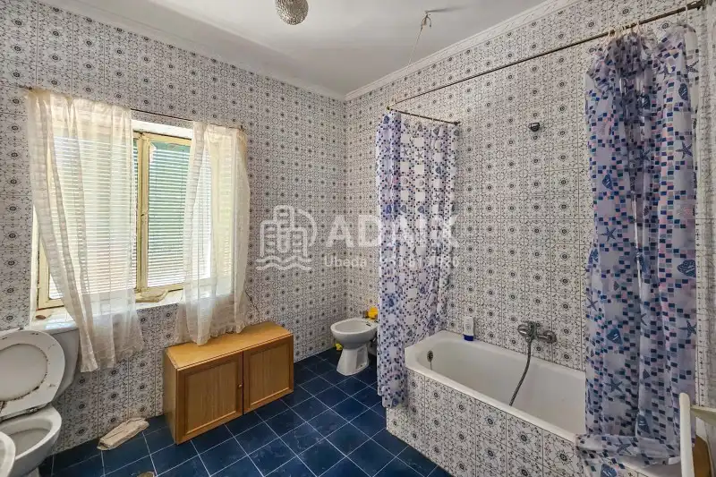 Baño de Casa o chalet en venta en Úbeda con Terraza, Trastero y Balcón