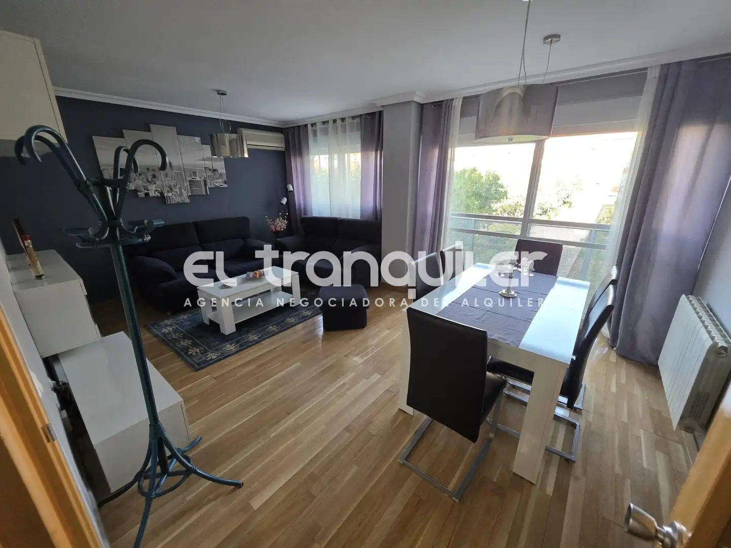 Sala de estar de Piso de alquiler en Madrid con Aire acondicionado, Parquet y Amueblado