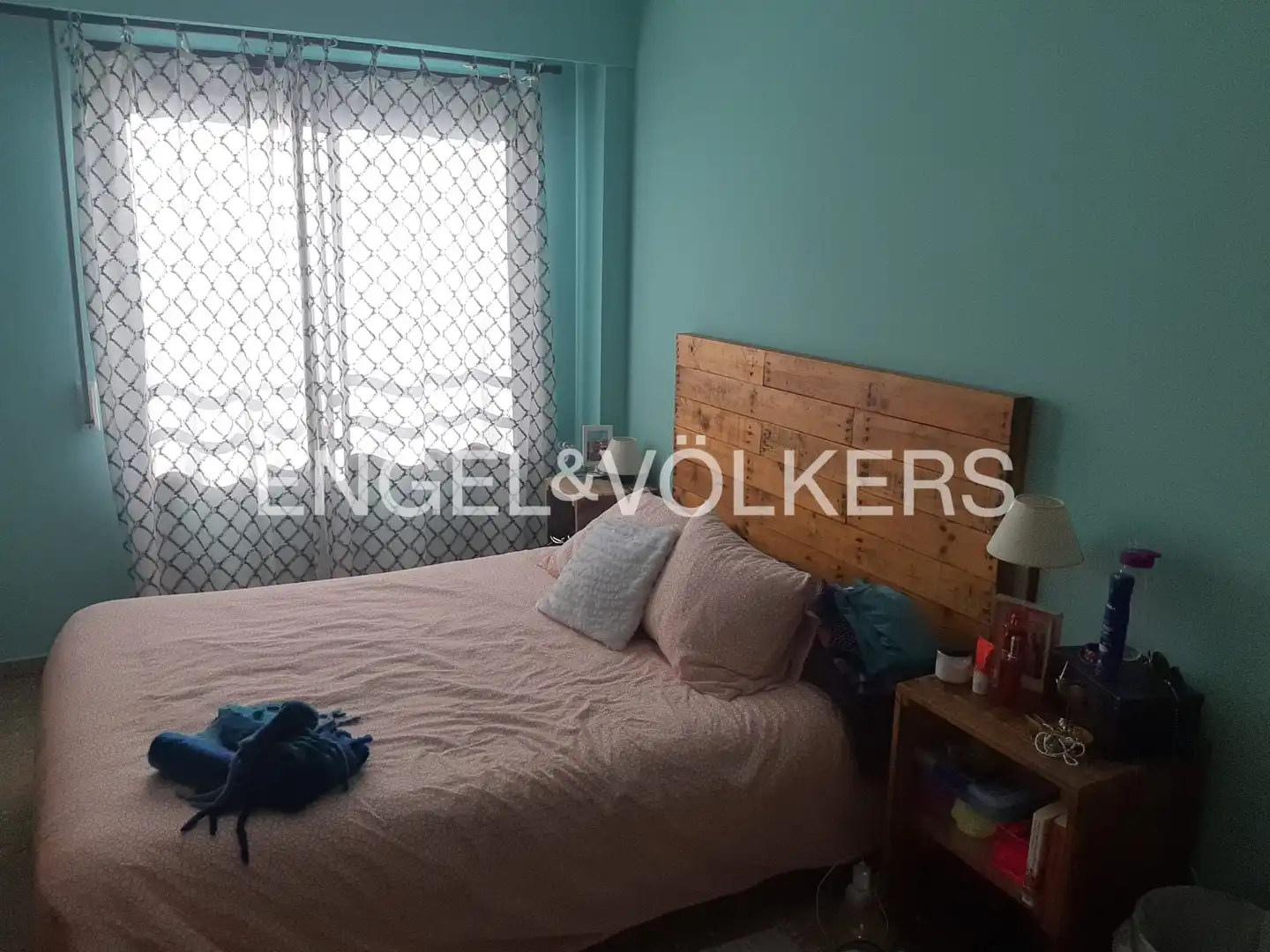 Schlafzimmer von Wohnung zur Miete in Valencia mit Heizung, Terrasse und Balkon