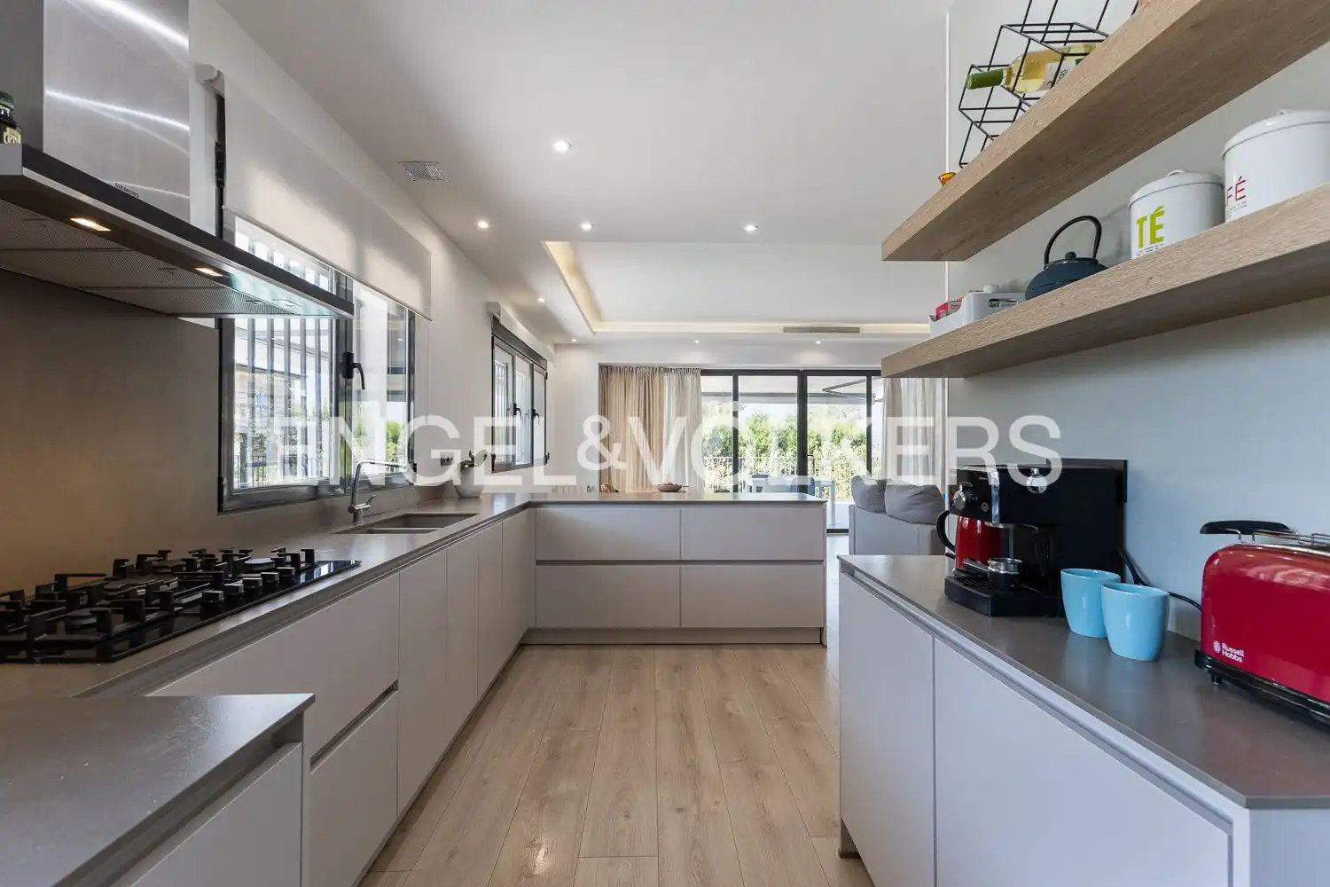 Cocina de Casa o chalet en venta en Torrent con Aire acondicionado, Calefacción y Jardín privado