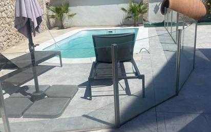 Piscina de Casa o xalet en venda en Villalbilla amb Aire condicionat, Calefacció i Jardí privat
