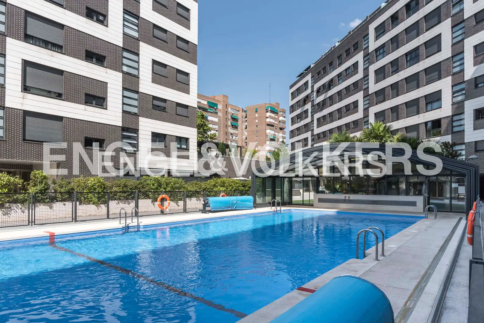 Flat for rent in Adelfas