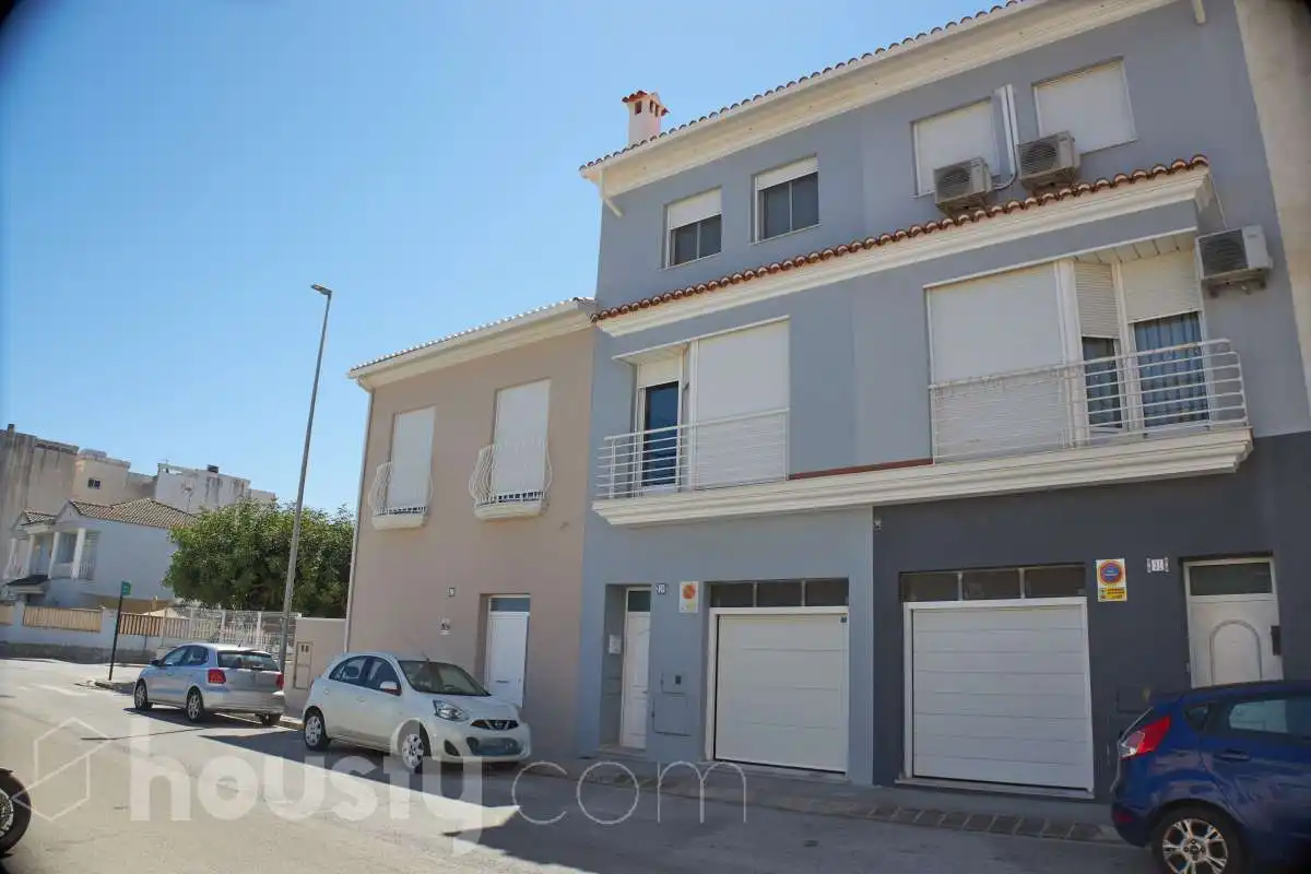 Vista exterior de Casa o xalet en venda en Miramar