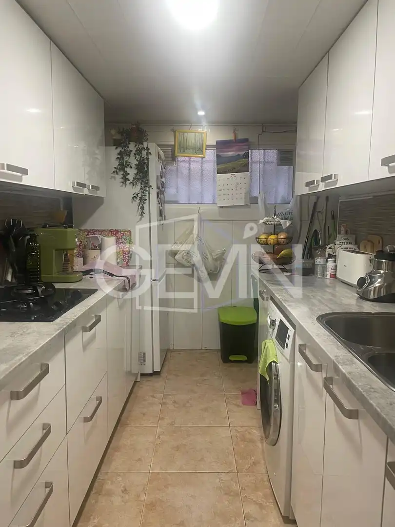 Cocina de Piso en venta en Santa Perpètua de Mogoda