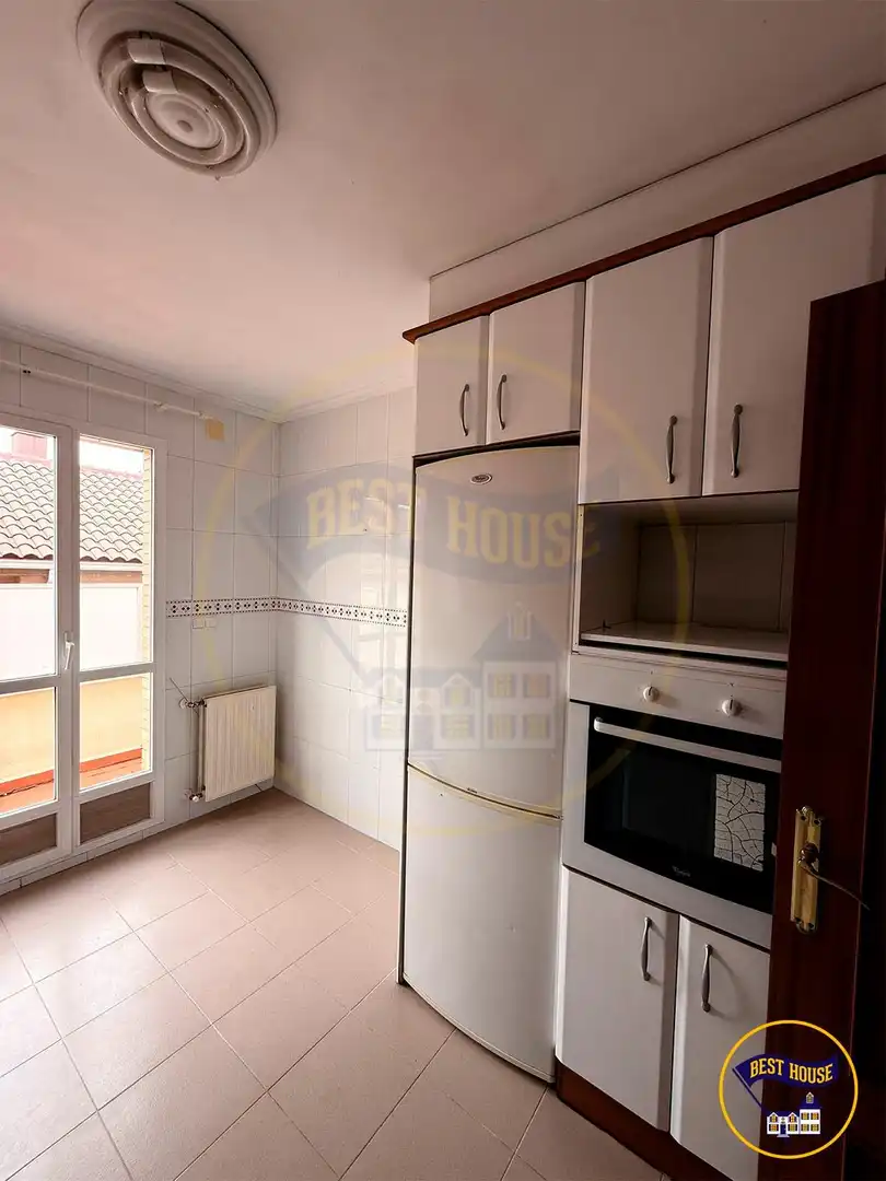 Detached homes for sale in Calle JOAQUIN RODRIGO , San Fernando - Carretera de Valencia
