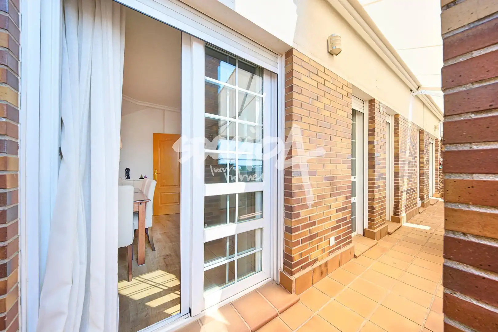 Außenansicht von Dachboden zum Verkauf in Majadahonda mit Heizung, Terrasse und Abstellraum