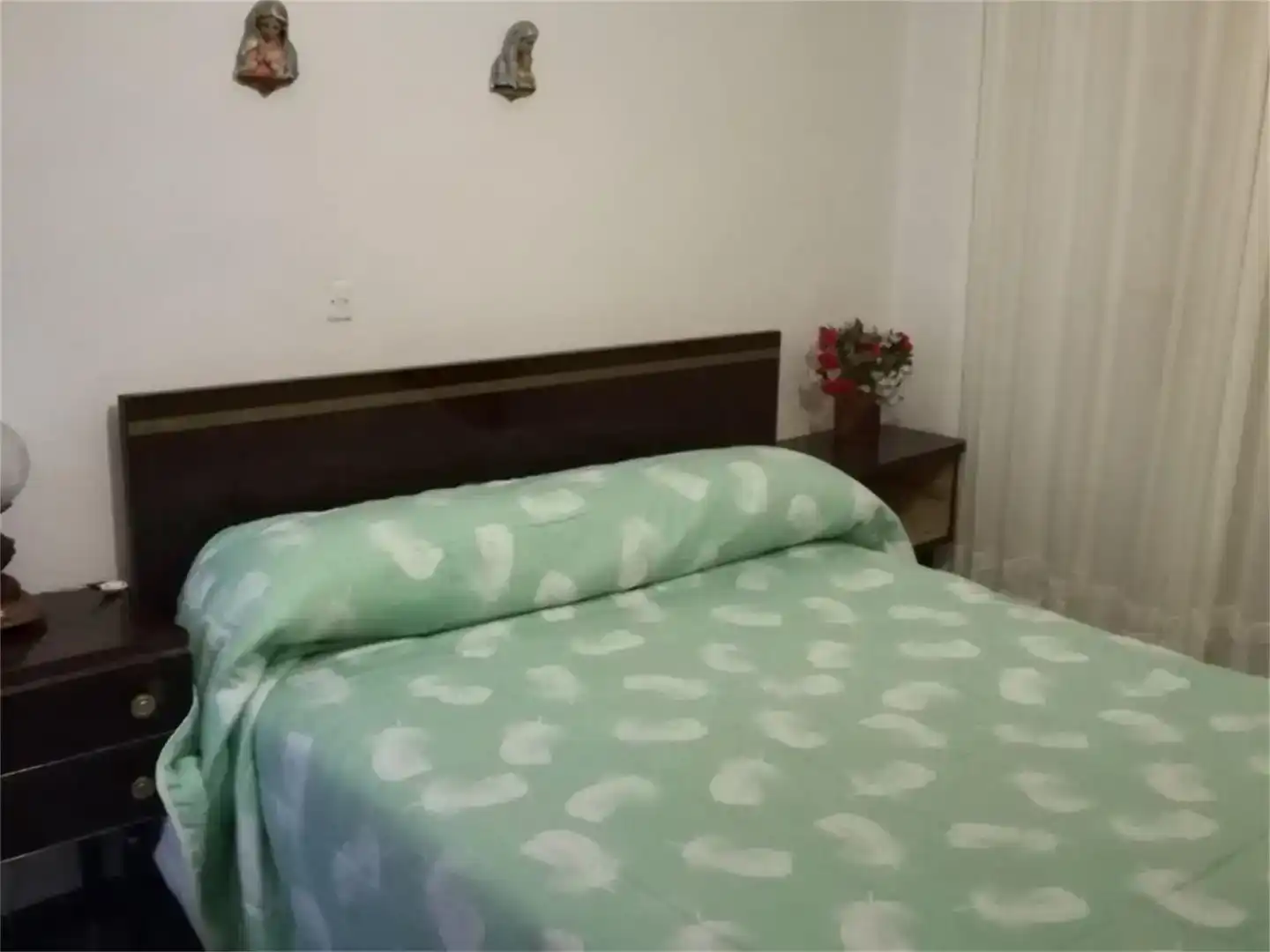 Dormitori de Casa adosada en venda en El Castillo de las Guardas amb Aire condicionat, Traster i Moblat