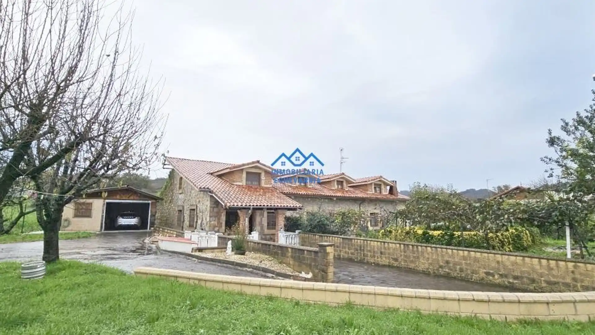 Vista exterior de Casa o chalet en venta en Berango con Calefacción, Jardín privado y Terraza