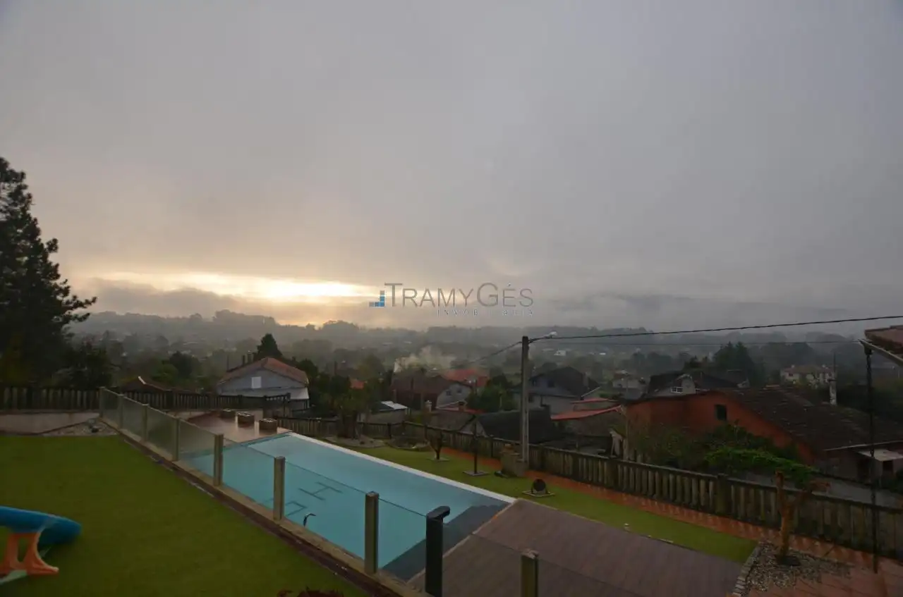 Terraza de Casa o chalet en venta en Tui con Calefacción, Jardín privado y Terraza