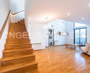 Living room of Attic for sale in  Barcelona Capital  with Air Conditioner, Heating and Parquet flooring