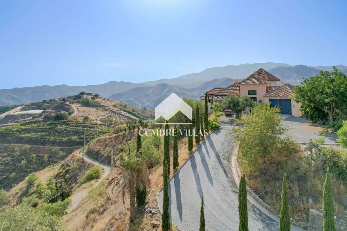 Casa rústica amb jardí en venda a Ítrabo, imagen 76