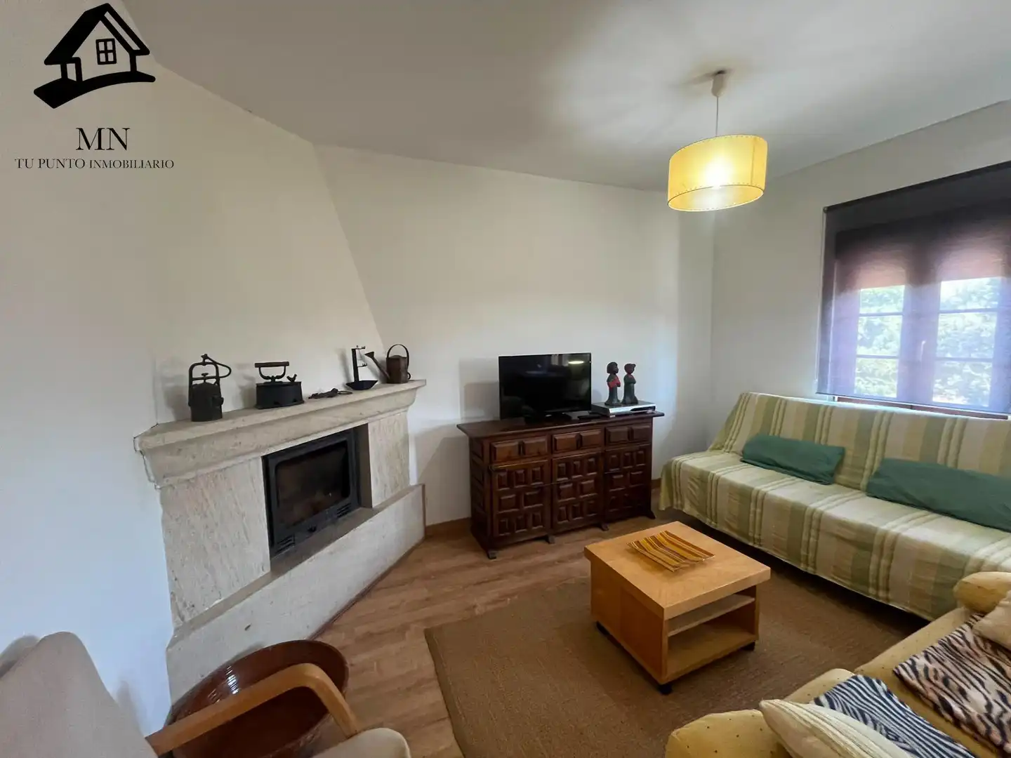 Sala d'estar de Finca rústica en venda en Villacarriedo