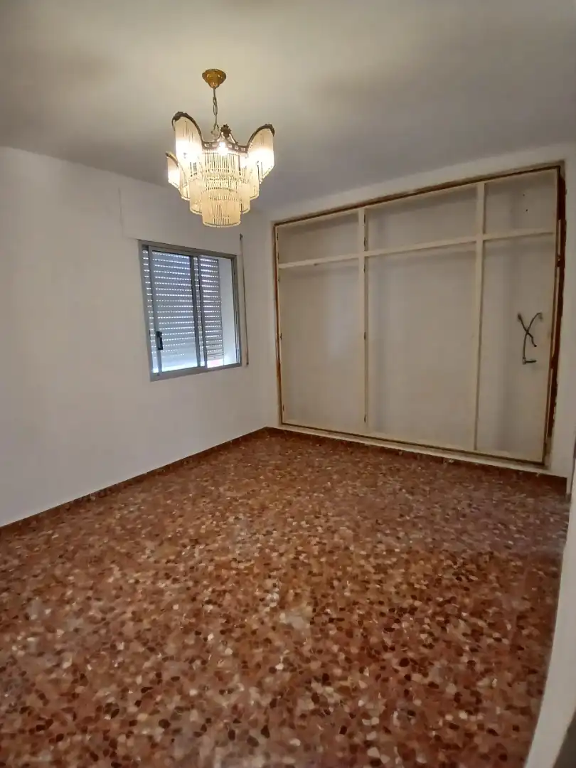 Habitación de Piso en venta en El Puerto de Santa María con Balcón y Alarma