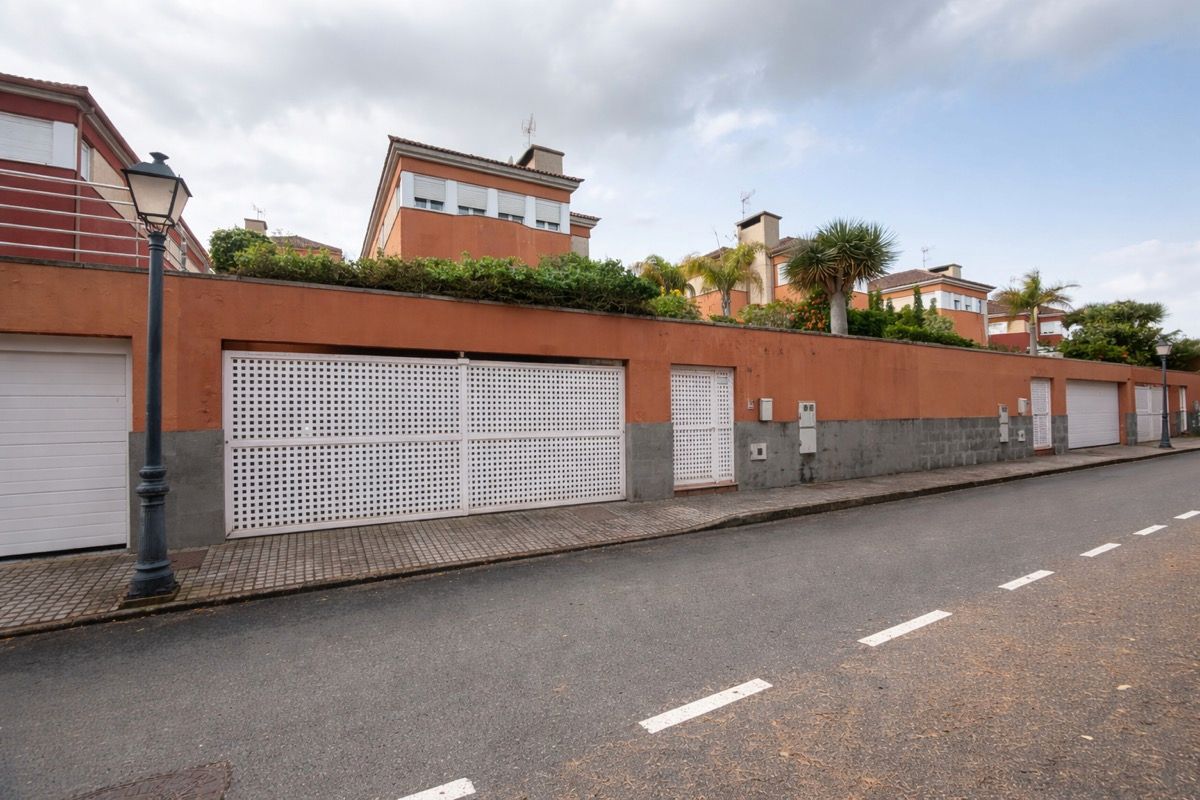 Vista exterior de Casa o chalet en venta en Santa Brígida con Jardín privado, Terraza y Trastero