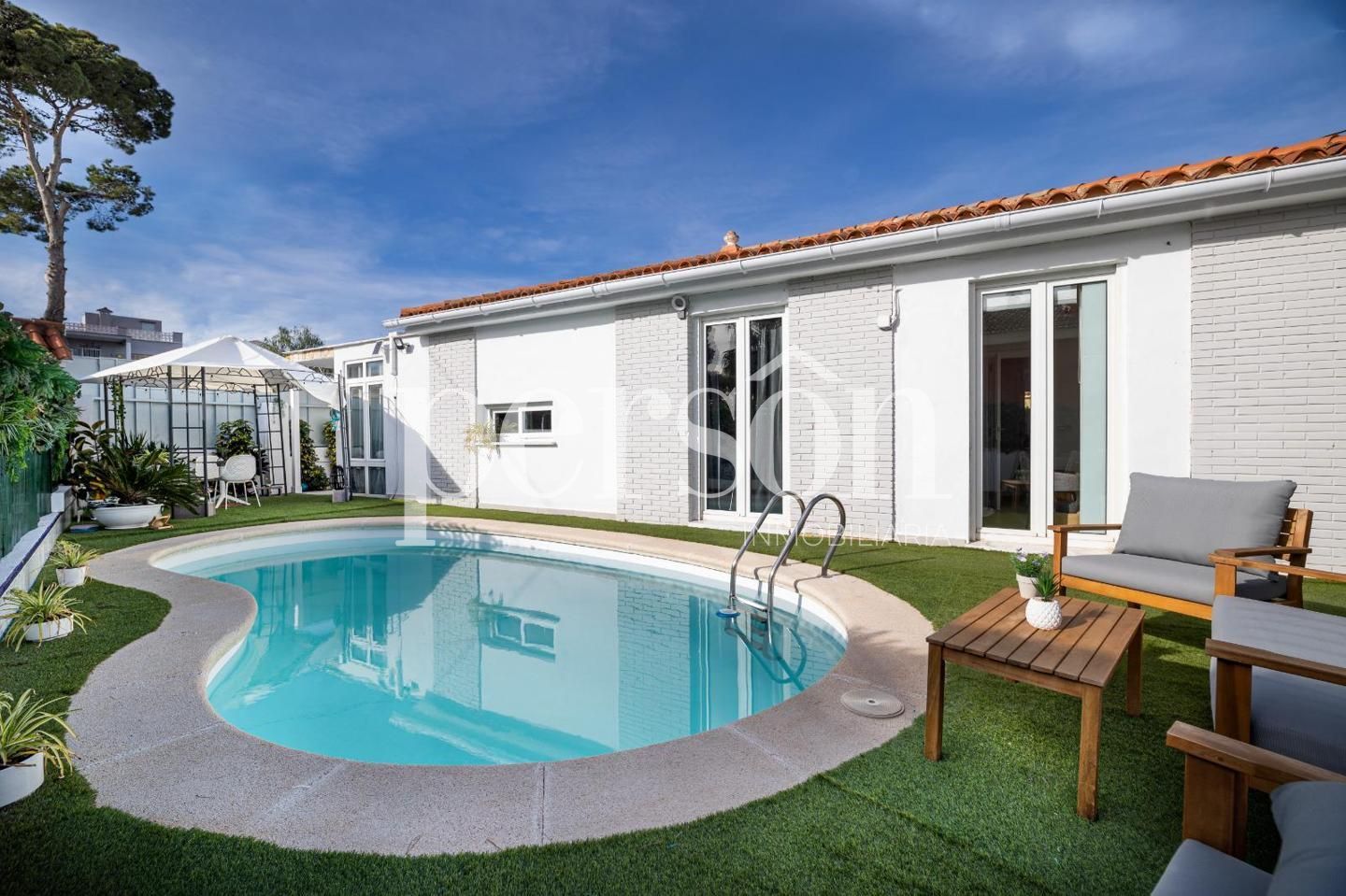Casa o xalet en venda a Carrer d'Amèrica, El Vedat - Santa Apolonia