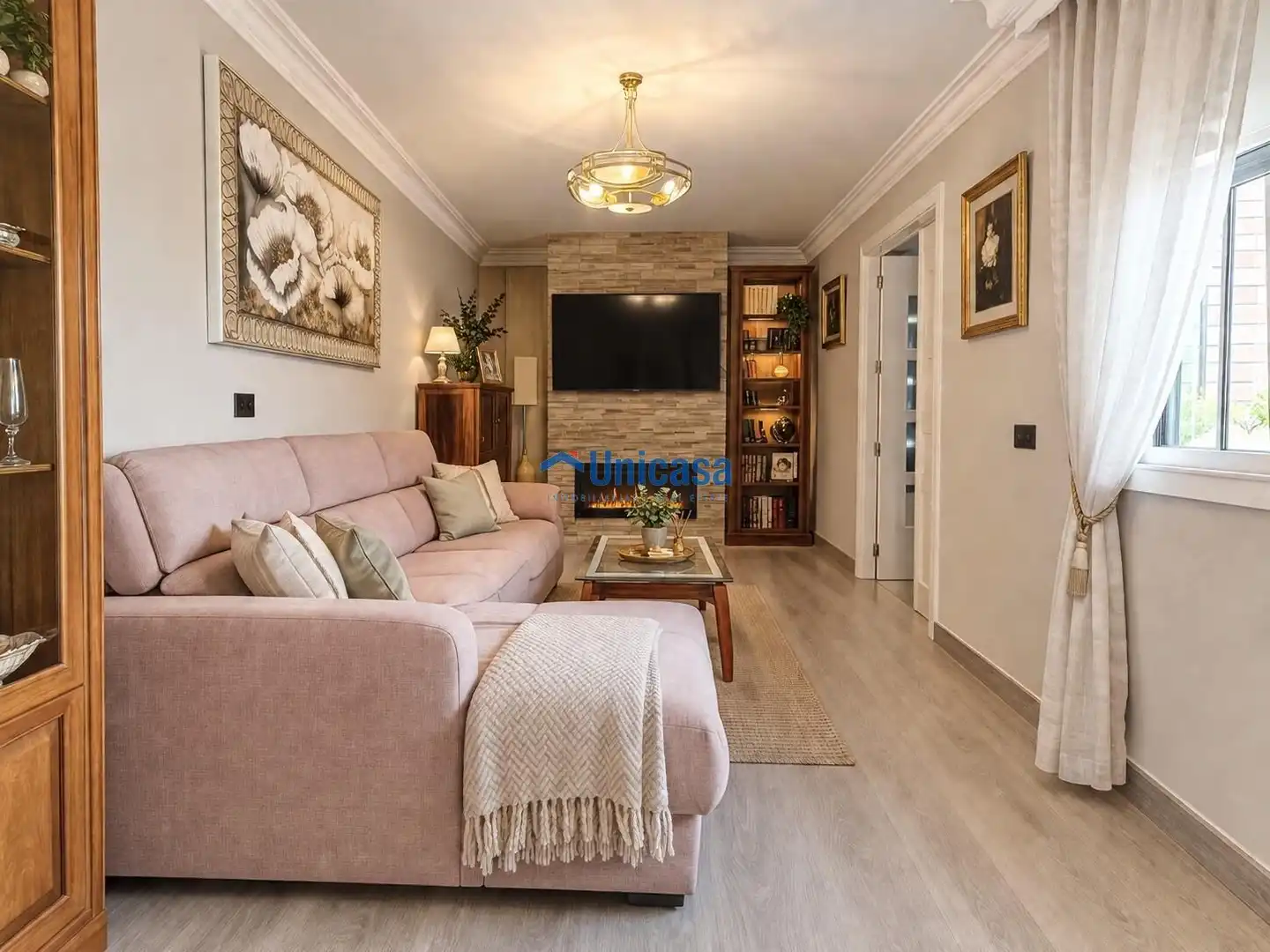 Living room of Detached homes for sale in Málaga  with Air Conditioner, Heating and Storage room