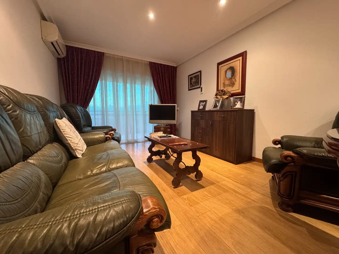 Wohnzimmer von Wohnung zum Verkauf in Girona mit Klimaanlage, Heizung und Möbliert