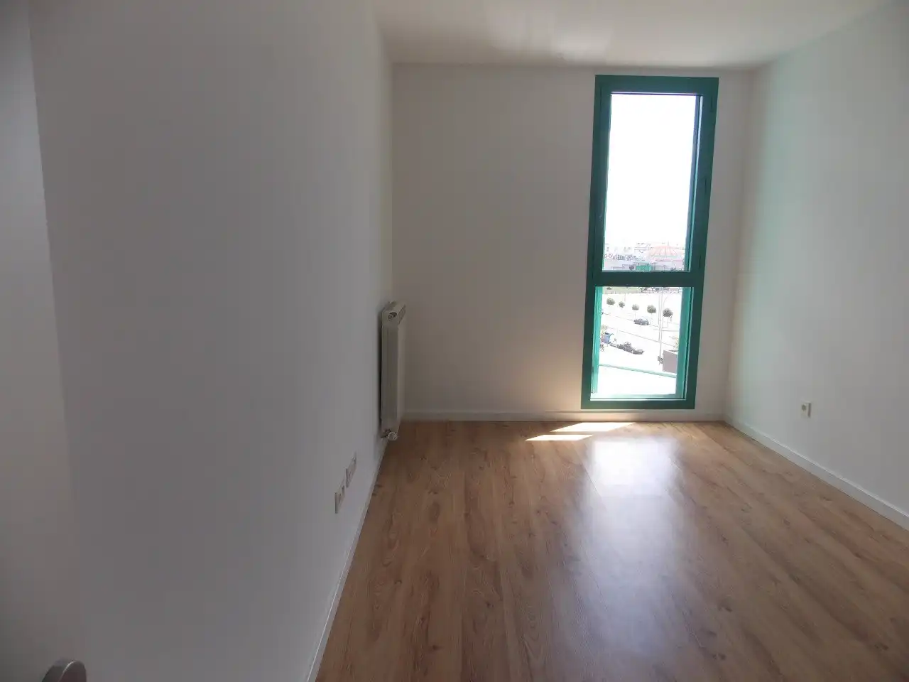 Dormitori de Apartament en venda en  Logroño amb Piscina