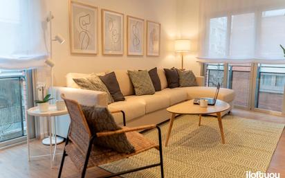 Living room of Flat to rent in  Barcelona Capital  with Heating, Terrace and Furnished