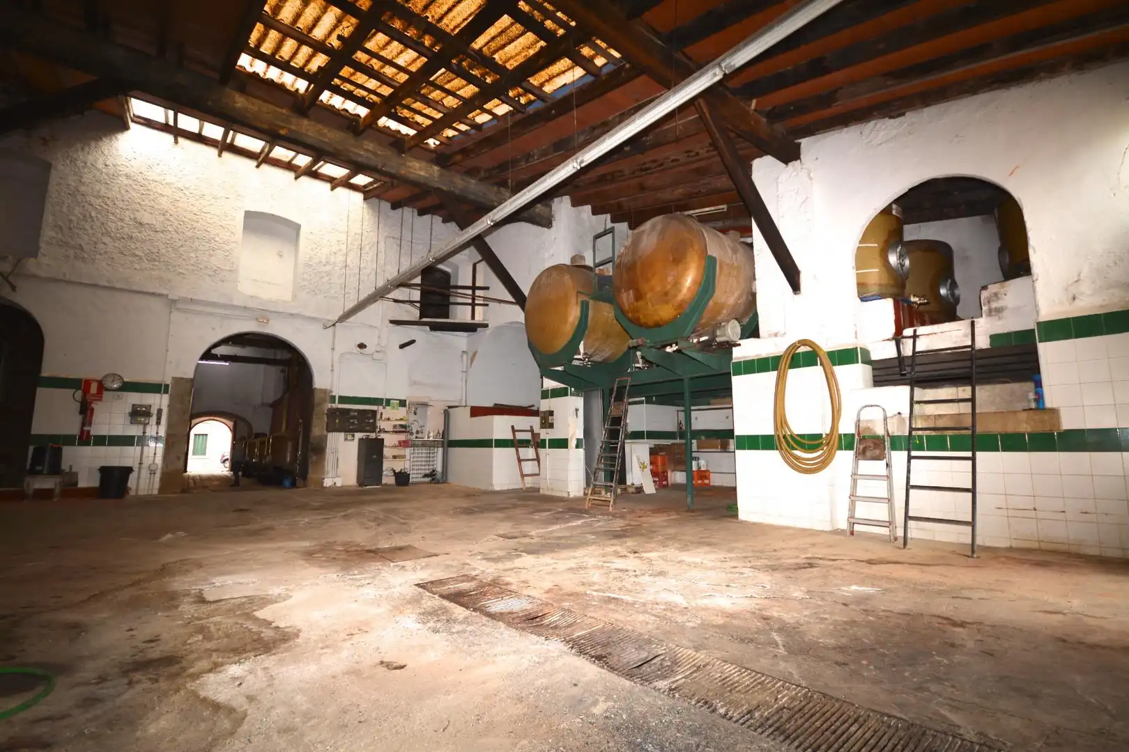 Industrial buildings for sale in Binissalem